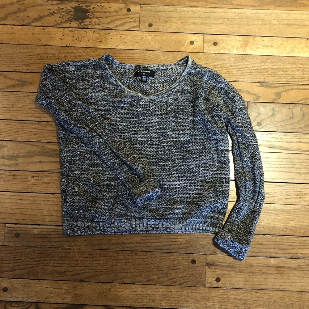 Urban Outfitters Sweater, size XS